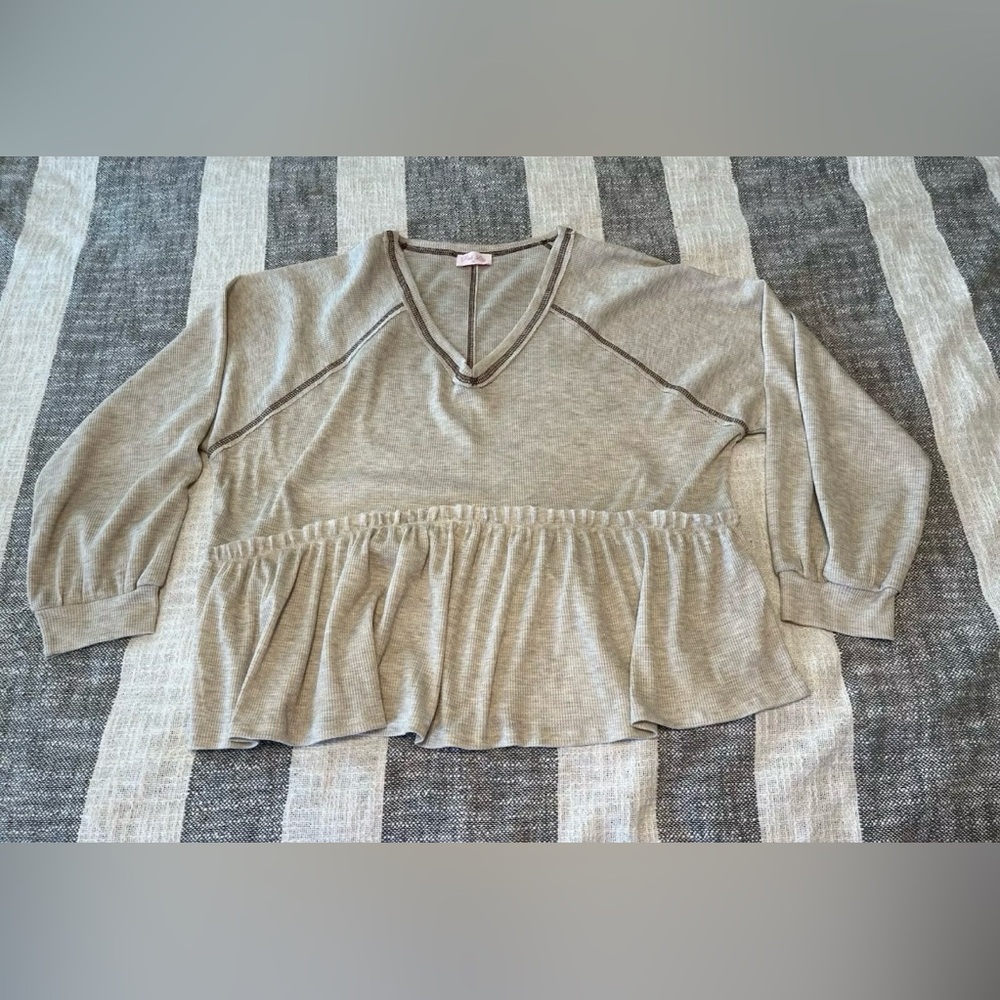 Pink Lily Oversized Popover Top Sz M cream w/brown stitching Waffle Lightweight